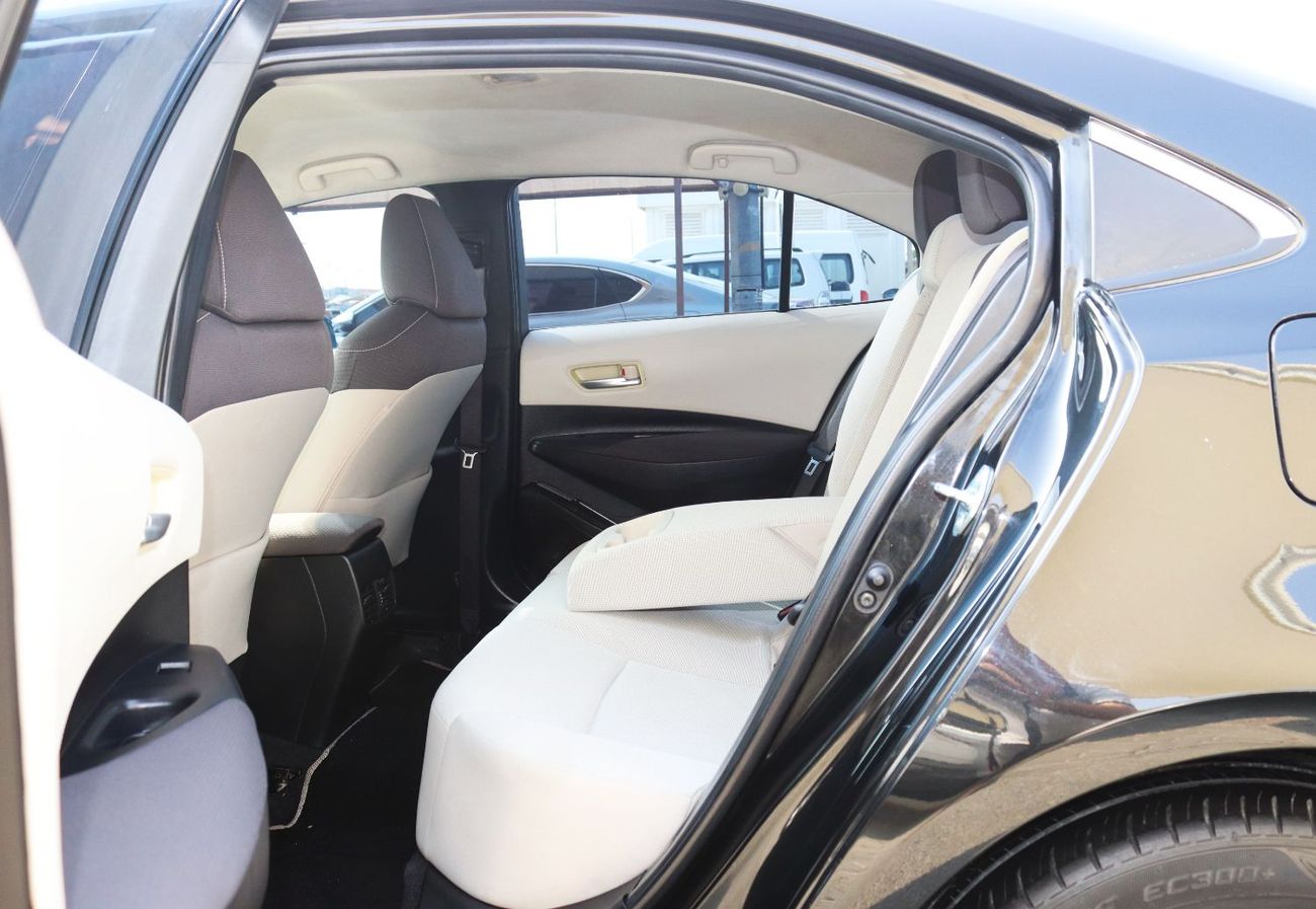 تويوتا كورولا تويتا كرولا - 2022- خليجى - بدون حواداث - فل أوبشن  رقم واحد - بمحرك 1.6- بحاله ممتازه