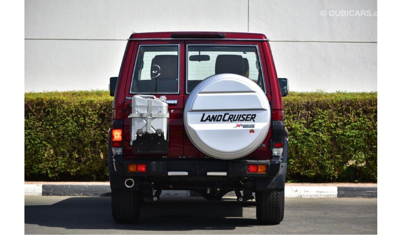 Toyota Land Cruiser Hard Top 71 4.0L V6 XTREME MT- 70TH ANNIVERSARY