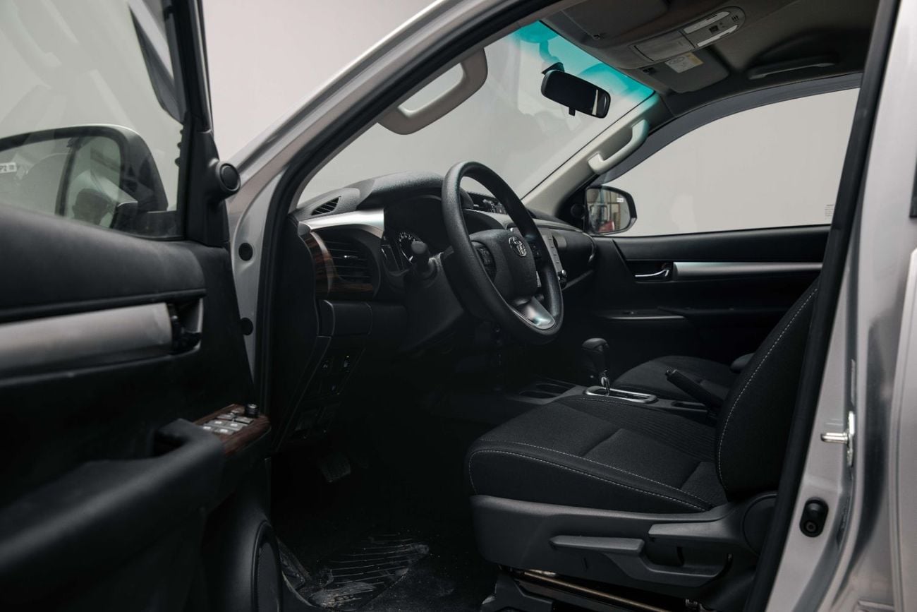 Toyota Hilux SR5 4.0L - Silver Metallic Inside Black | Export Only