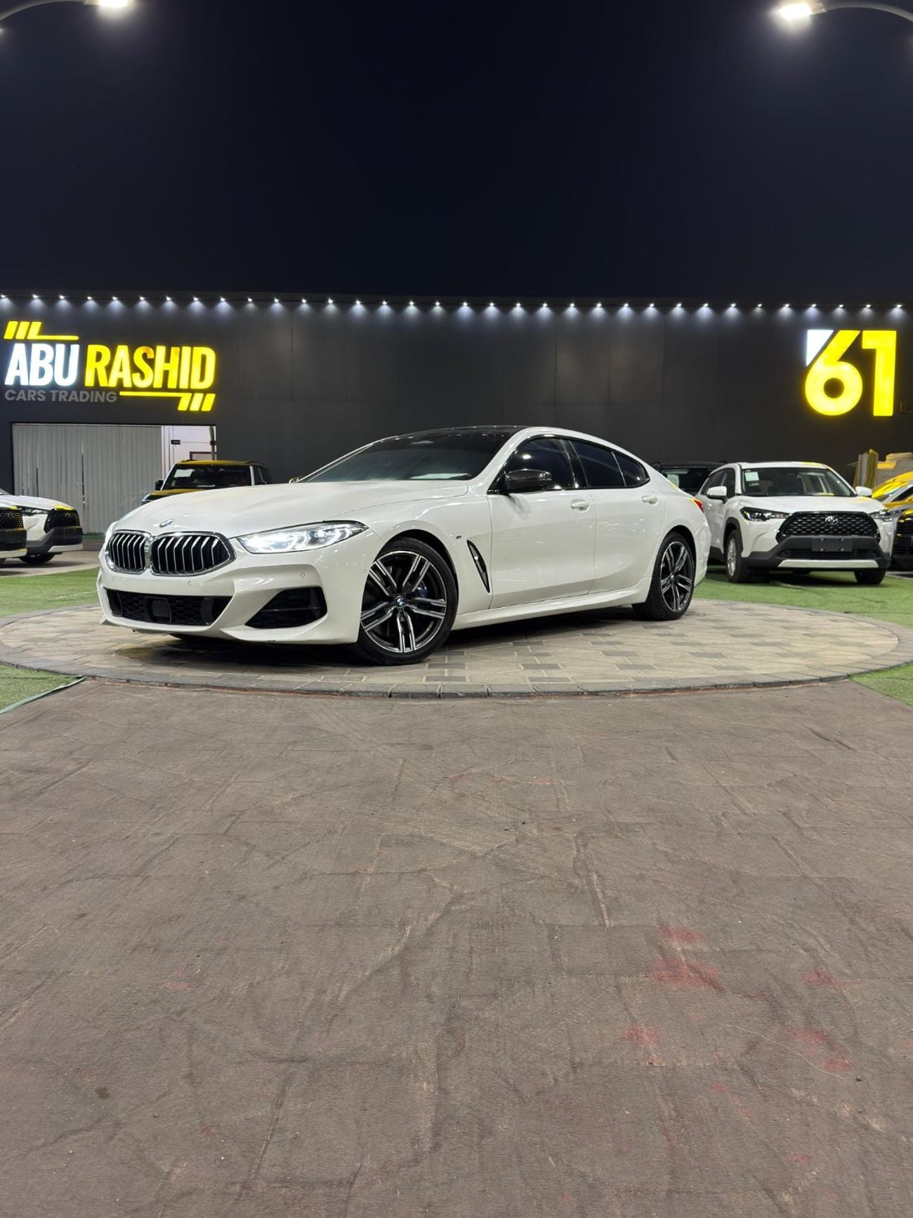 بي أم دبليو 840i Std 3.0L Sedan