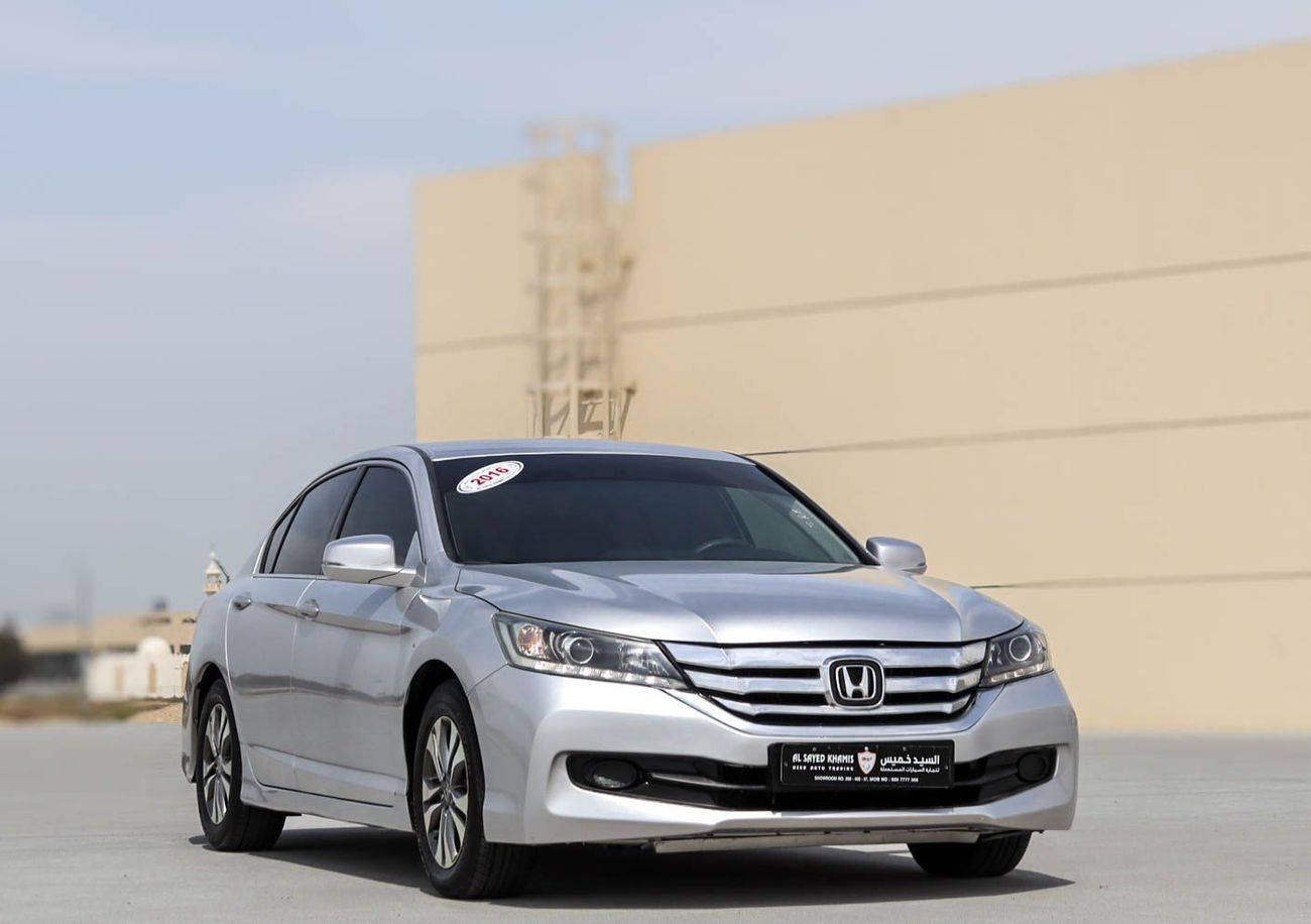 Honda Accord EX 2.4L Honda Accord 2.4L v4 2016 GCC accident-free in excellent condition