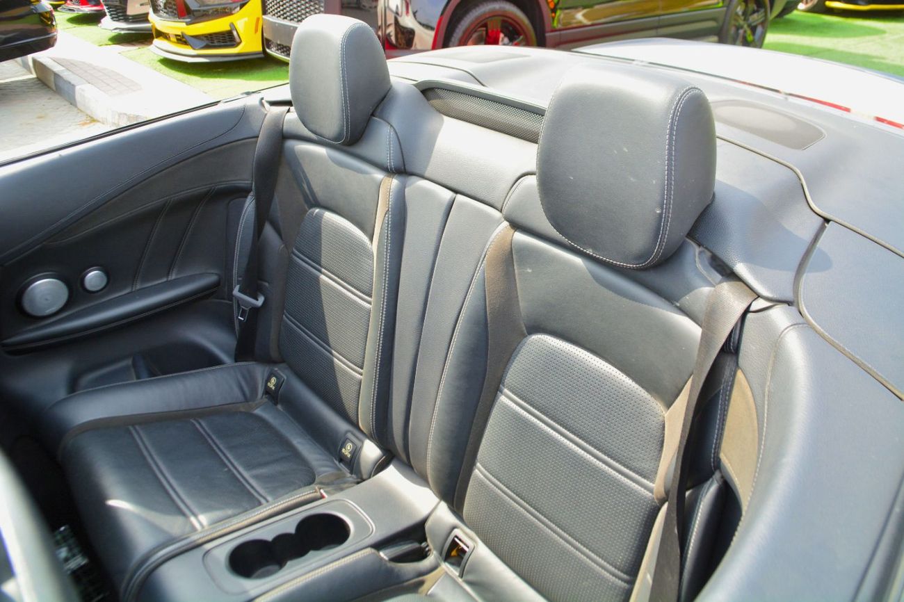 Mercedes-Benz C 63 AMG Std 4.0L Coupe