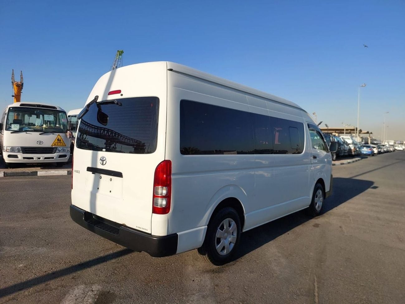تويوتا هاياس 2015 TOYOTA HIACE VAN DX RHD DIESEL AUTOMATIC 3.0L(PM16720)