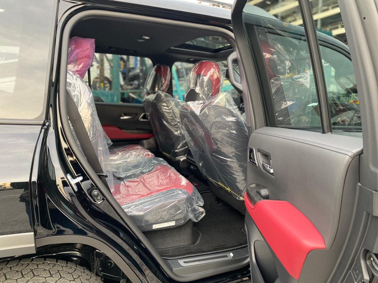 تويوتا لاند كروزر GR Sport Rally Raid Edition