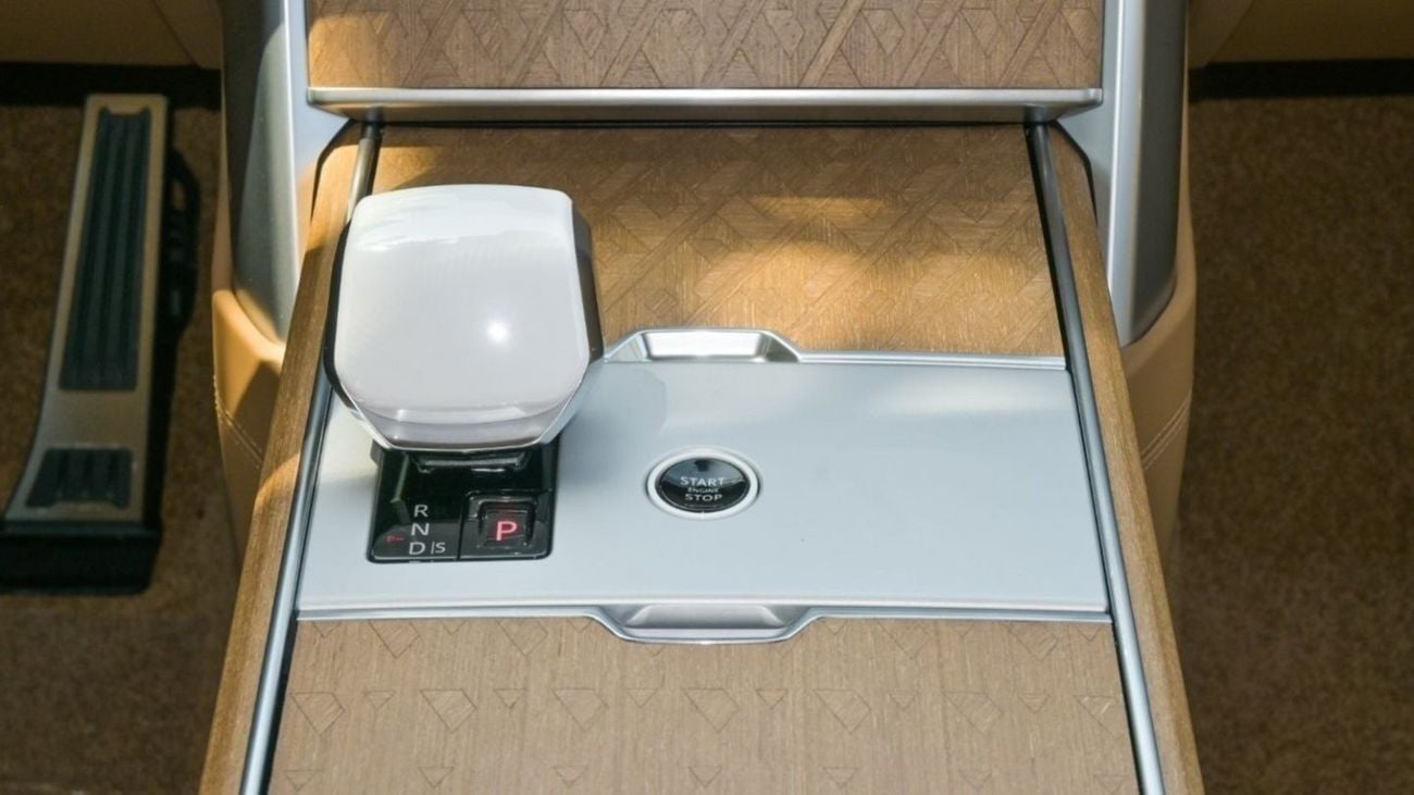 Land Rover Range Rover Range Rover SV Autobiography P615 | Gold Edition | Pilot Seats & Rear entertainments | 2024 Brand Ne