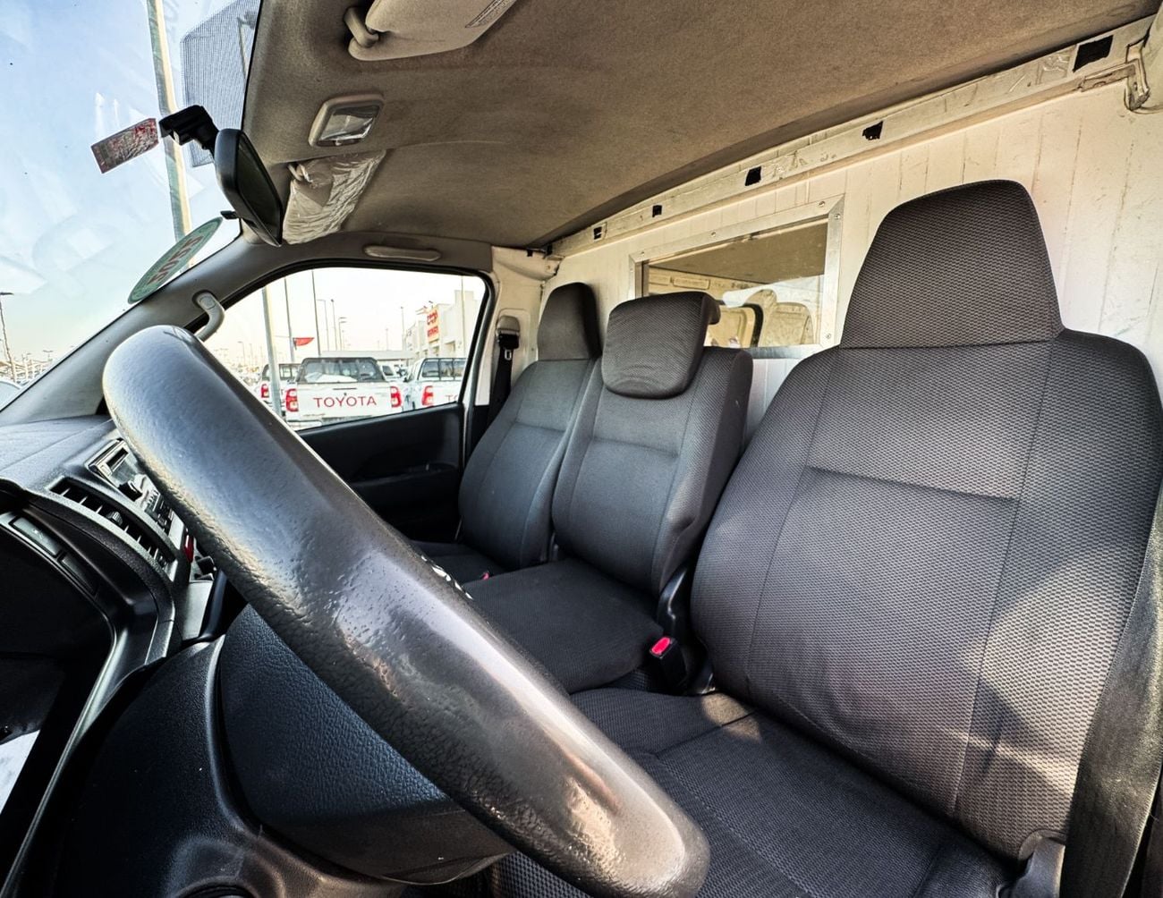 Toyota Hiace GL Toyota Hiace Van |  2023 | GCC | Accident-Free | In Excellent Condition | 1092 P.M