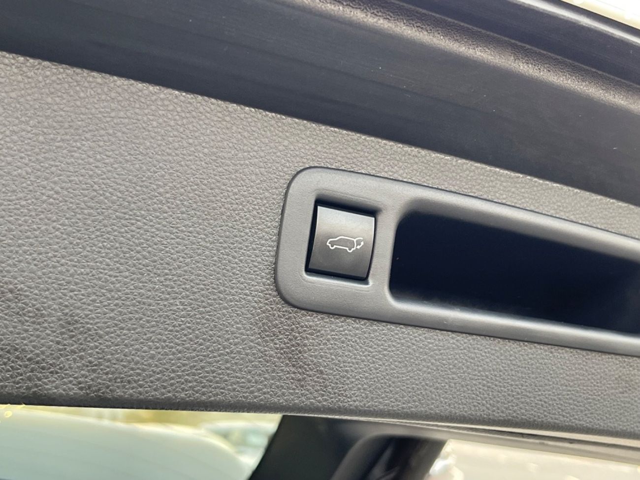 Toyota Highlander 2021 TOYOTA HIGHLANDER XLE 4x4 FULL OPTIONS IMPORTED FROM USA