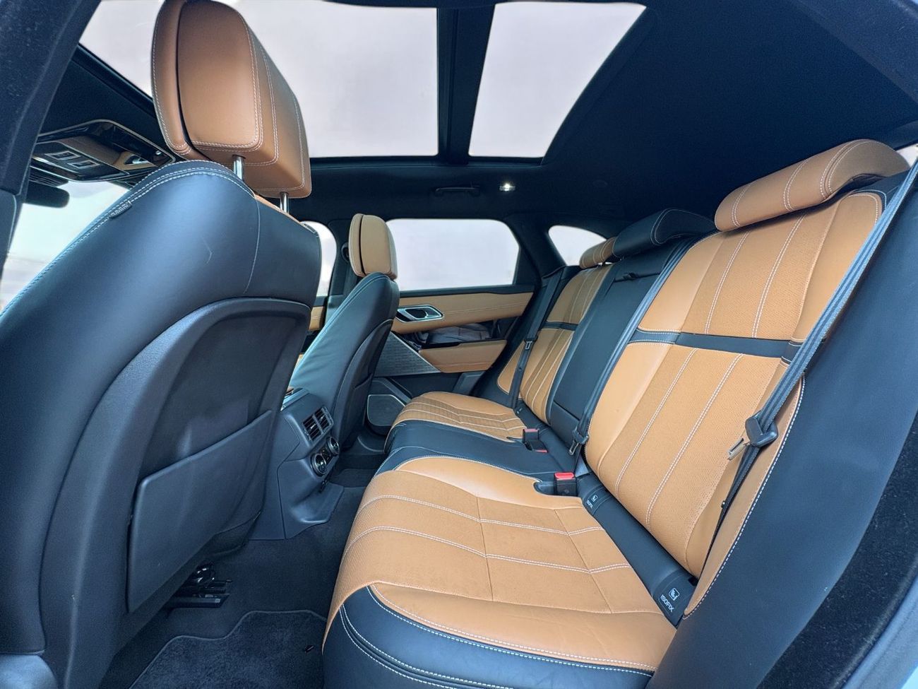 Land Rover Range Rover Velar P300 HSE 2.0L R-DYNAMIC | Agency Maintained | 2021 | GCC SPECS | AED 3,030 per month