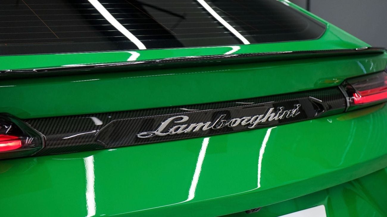 لامبورغيني اوروس 4.0T V8 Performante