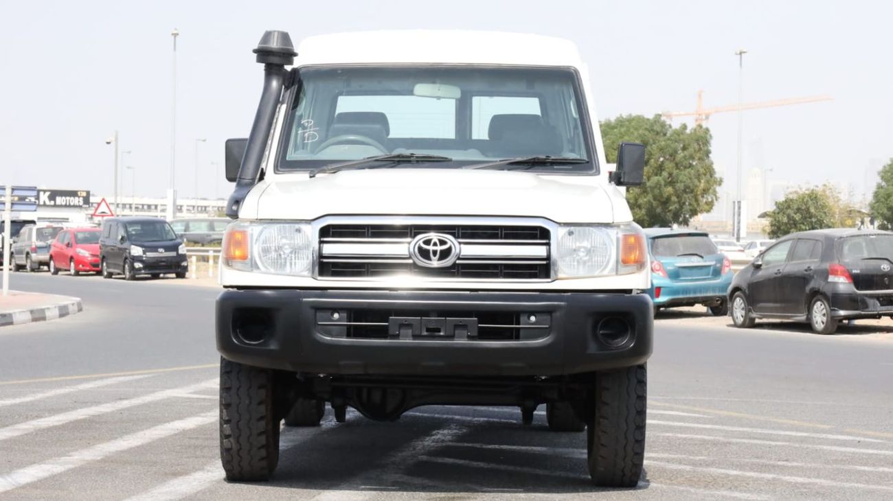 تويوتا لاند كروزر Toyota Landcruiser LC78.  2018 RHD diesel engine