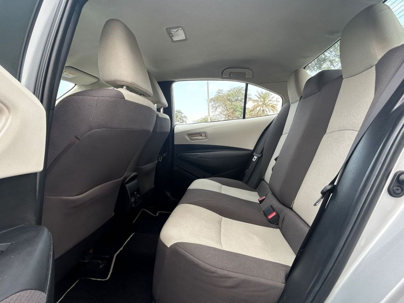 تويوتا كورولا 1.6L XLI (RB) 1.6L XLI GCC SPEC AGENCY MAINTAINED