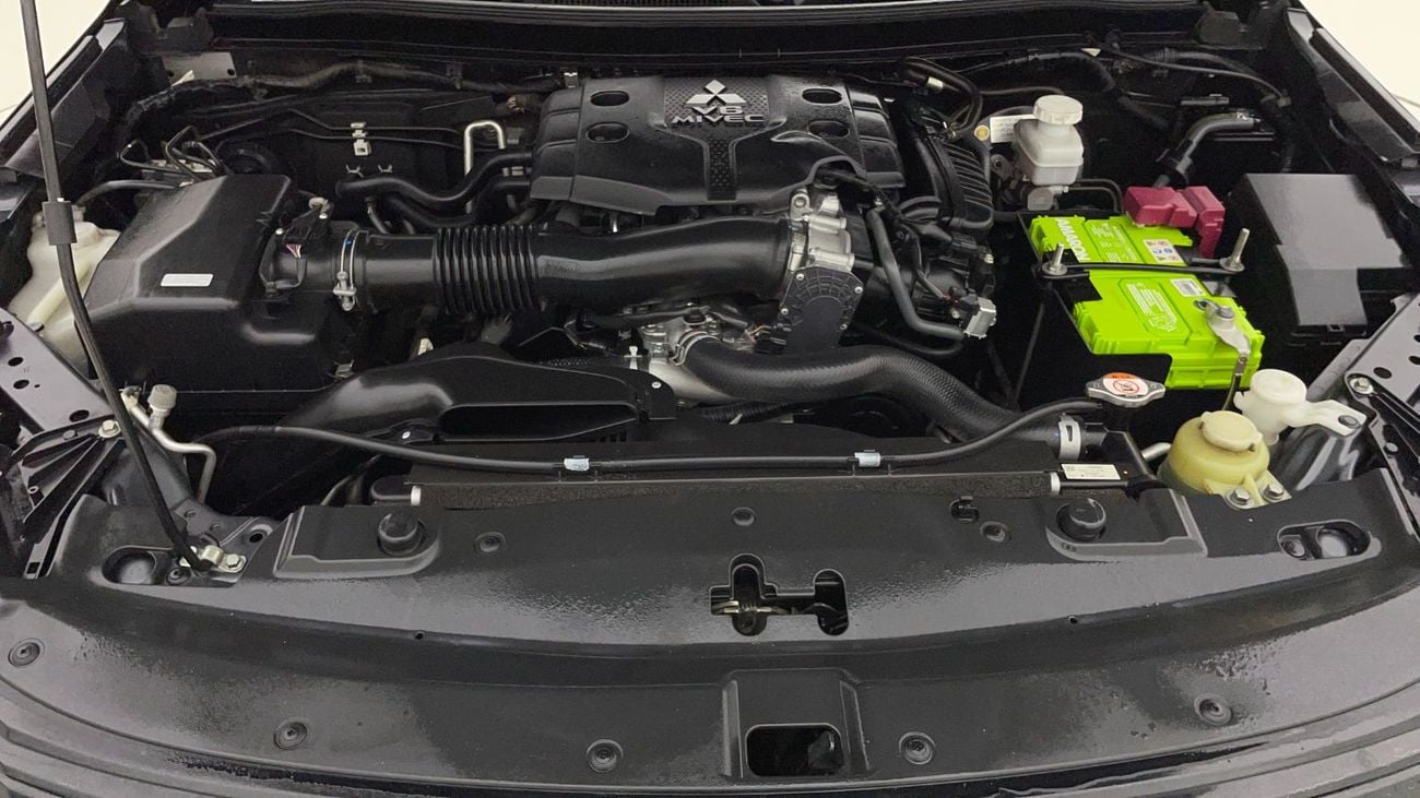 ميتسوبيشي مونتيرو سبورت 3L 2023 | 0 DP | 1387/Month | 30 Day Return | Service History