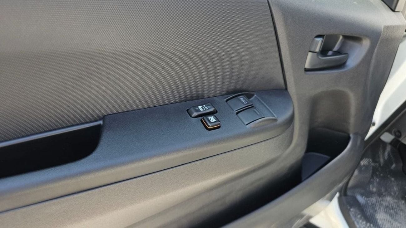 تويوتا هاياس TOYOTA HIACE HIGHROOF 2.7L PETROL MANUAL | 0KM | 03 WARRANTY