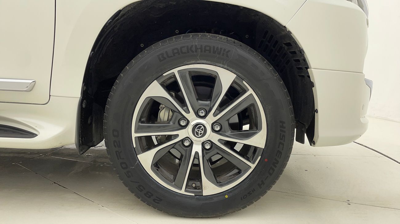 تويوتا لاند كروزر GXR GT 4 | بدون دفعة مقدمة | اختبار القيادة في المنزل