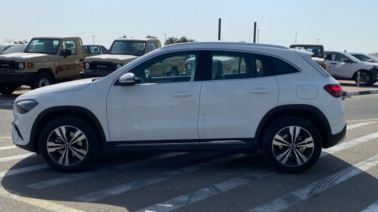 مرسيدس بنز GLC 200 1.3 AMG/ BRAND NEW /ZERO KM