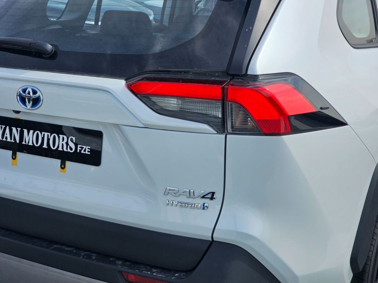 تويوتا راف ٤ Toyota RAV4 2.5L Hybrid, AWD, CUV 5Doors