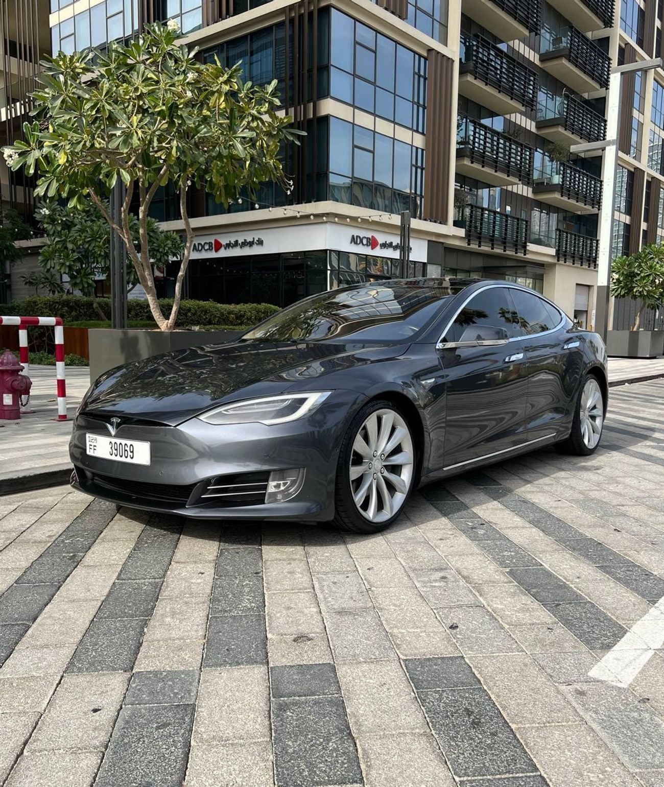 Tesla Model S