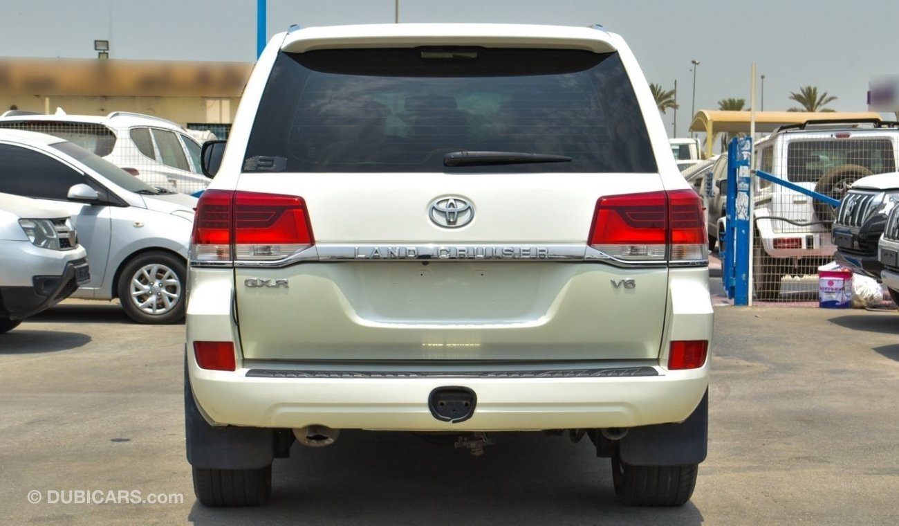 Toyota Land Cruiser GXR V6