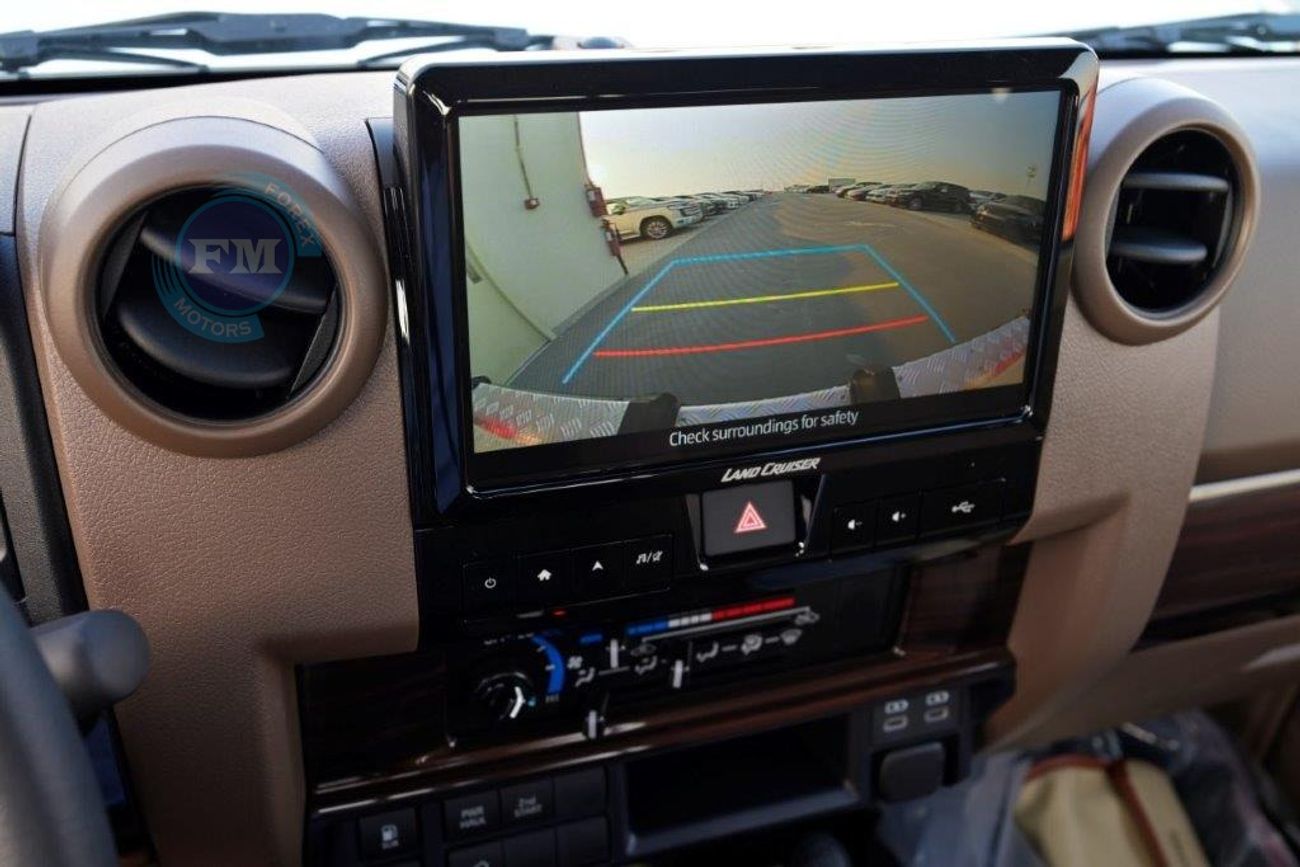 Toyota Land Cruiser Pick Up 79 single cab DLX 2.8L Turbo Diesel 4WD Automatic