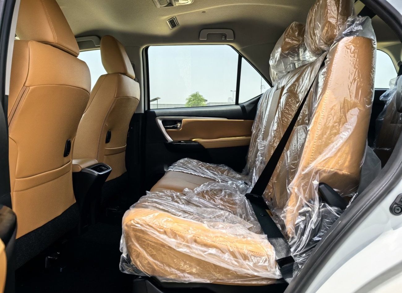 Toyota Fortuner VXR,4.0L,LEATHER SEATS,POWER SEATS,FRONT COOLING SEATS,4 CAMERA,BLIND SPOT,18''AW,A/T,2025MY ( FOR E