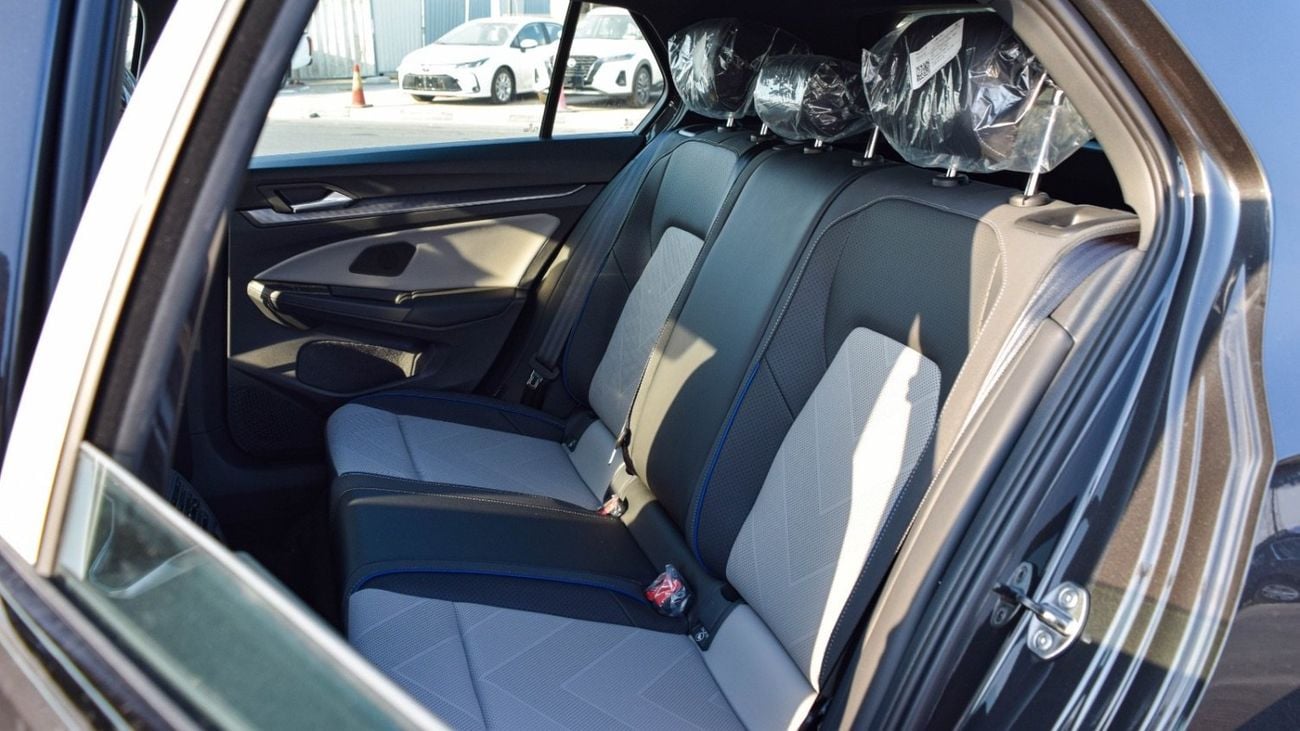 Volkswagen Golf R VOLKSWAGEN GOLF BLACK EDITION 2025 MODEL AUTOMATIC CHINESE SPECS