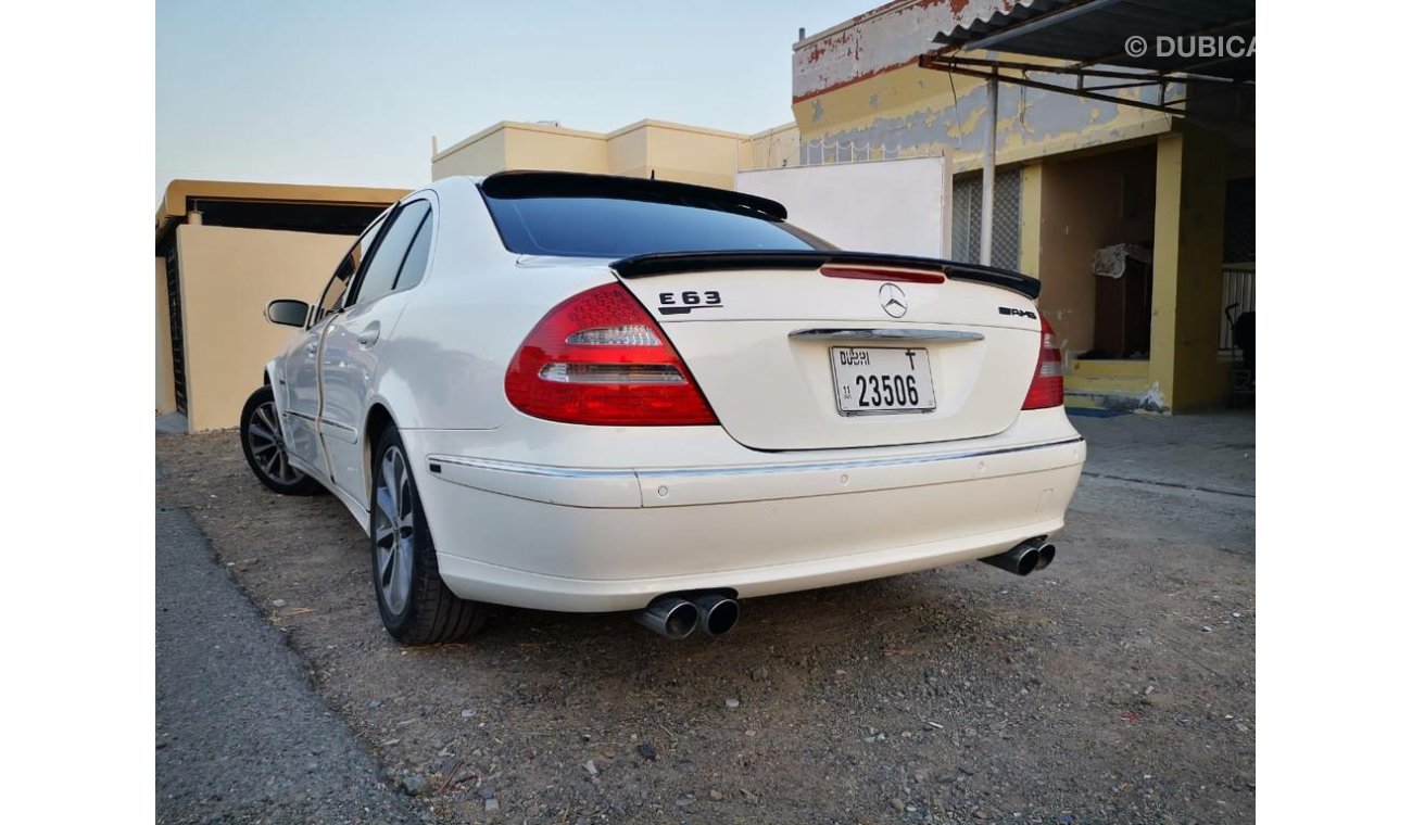 Mercedes-Benz E 350 wit E63 badge