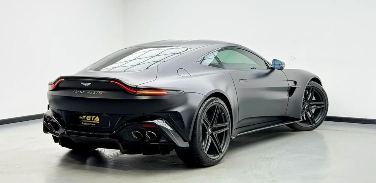 Aston Martin Vantage STANDARD V8, Warranty, Very Low Km, Fully Loaded, GCC