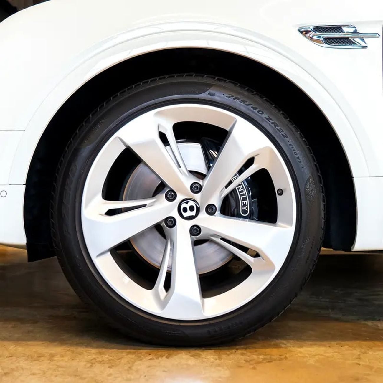 بنتلي بينتايجا 6,508 p.m • 0% Downpayment • • 1 Year Warranty