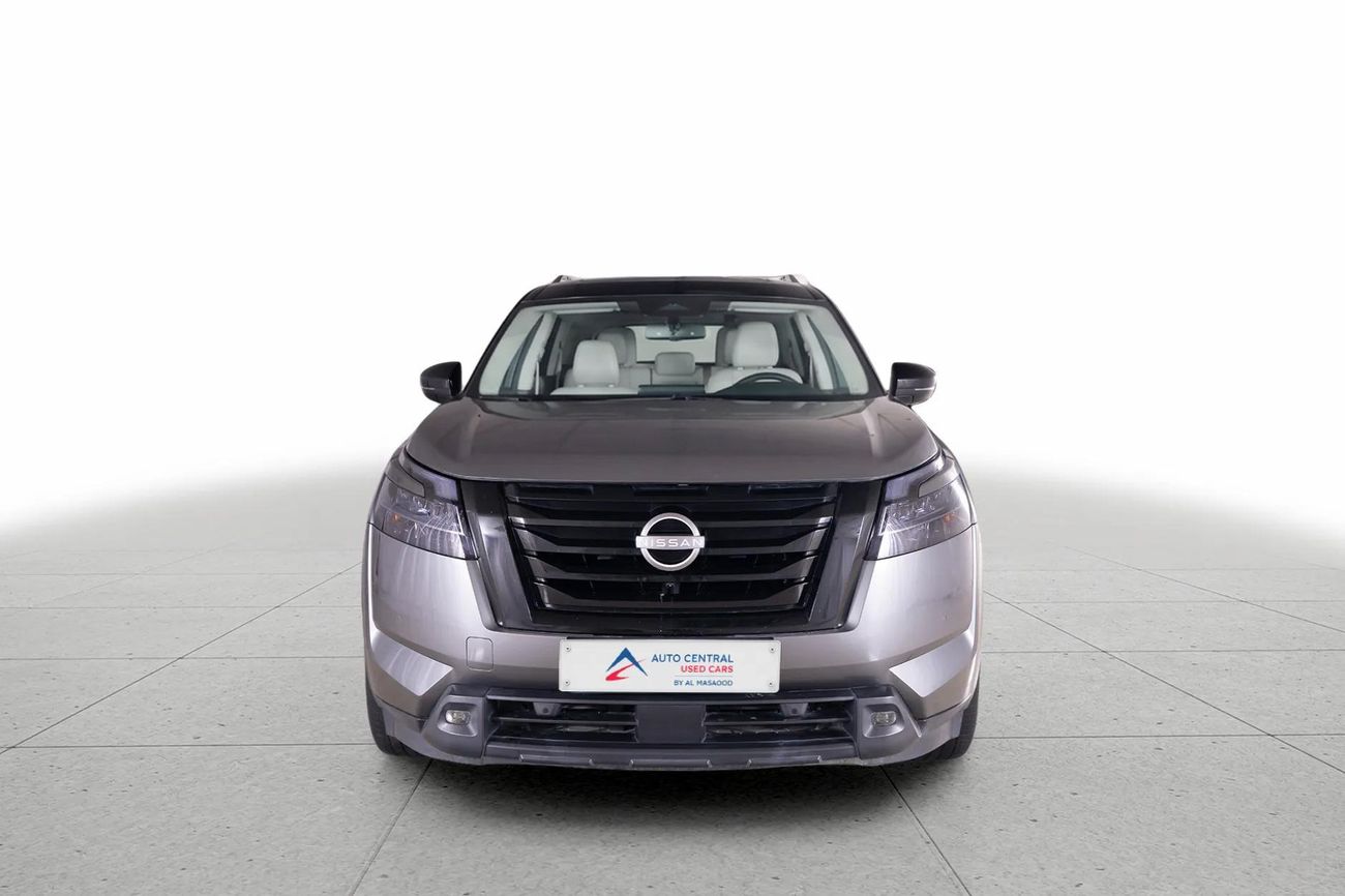 Nissan Pathfinder SV 3.5