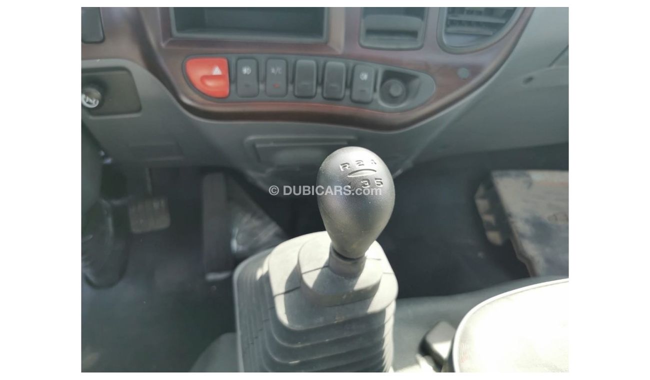 Hyundai HD 72 HYUNDAI HD 72, 4.2 TON, DIESEL 2019 , 0 KM, WHITE COLOR, ONLY FOR EXPORT