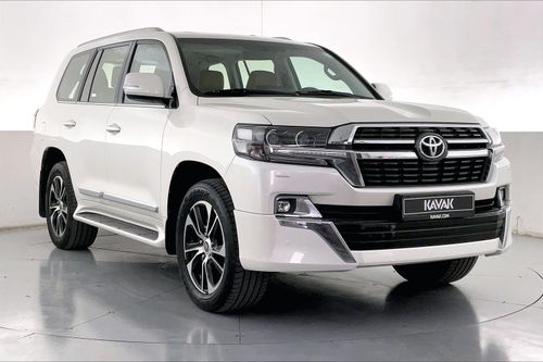 تويوتا لاند كروزر GXR GT | ضمان مجاني لمدة عام | 0 دفعة أولى