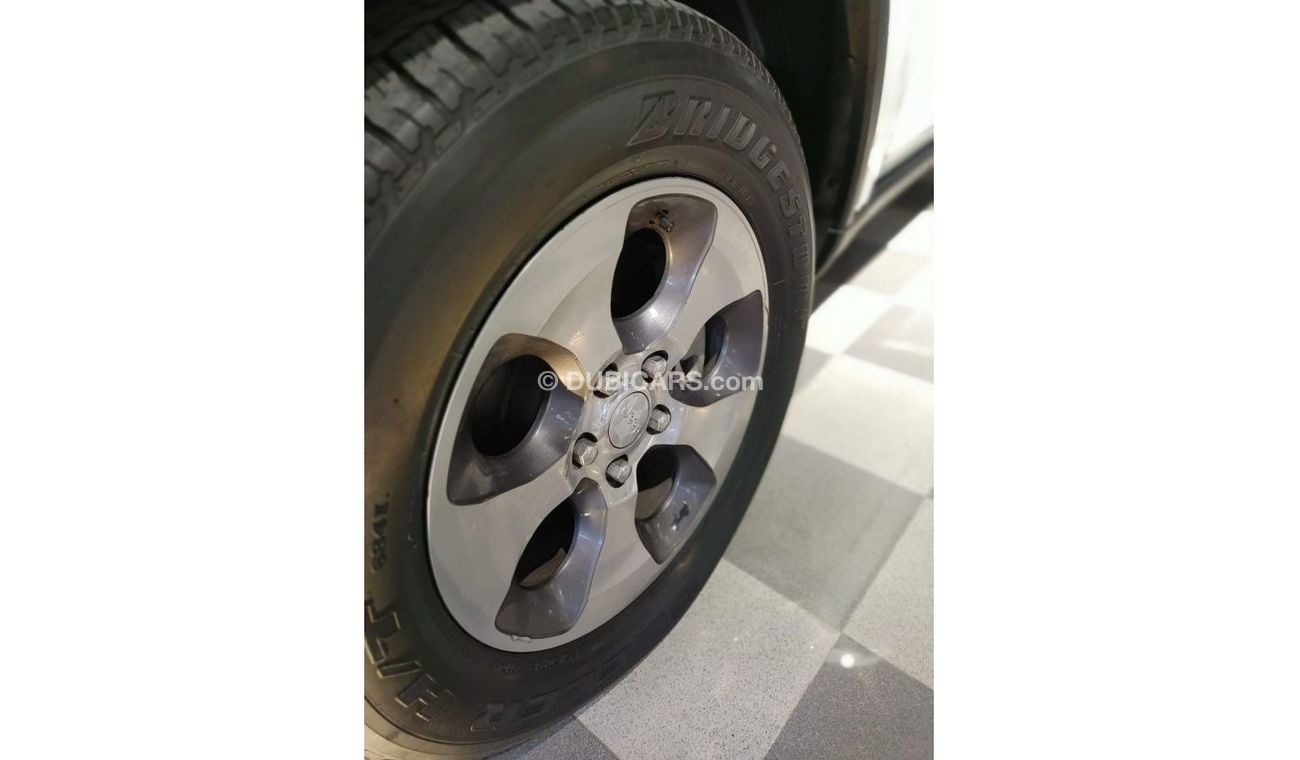 Jeep Grand Cherokee Laredo