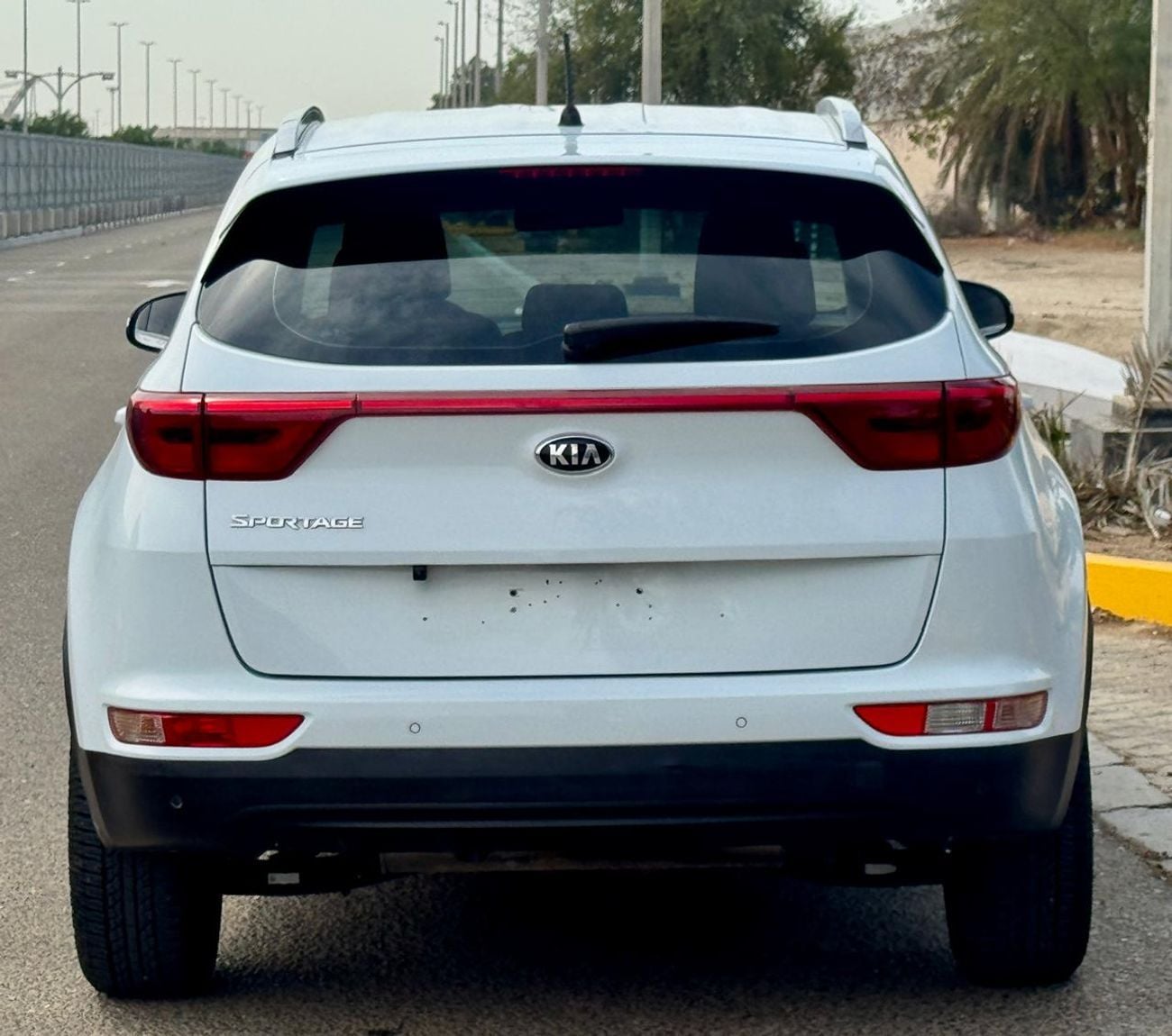 Kia Sportage LX 1.6L FWD 730x48- Monthly | GCC | Cruise, Camera, GPS l Accident Free