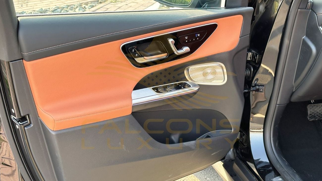 مرسيدس بنز GLC 300 2026 Mercedes-Benz GLC Coupe GLC 300 AMG 4MATIC - Korean Specs