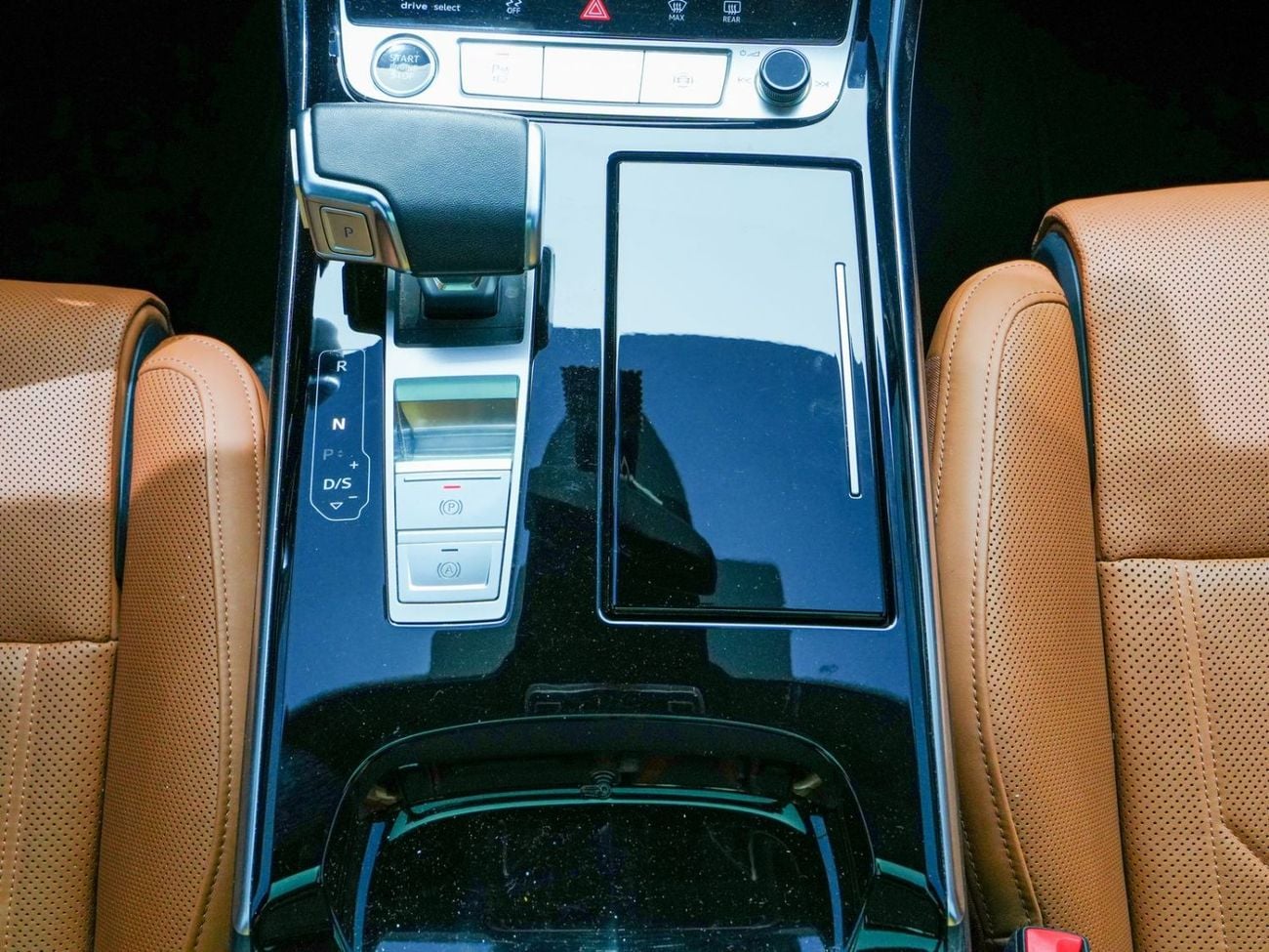 أودي A8 2024 AUDI A8 L 55-TFSI 3.0L quattro 340hp GCC With WNTY + SRVC