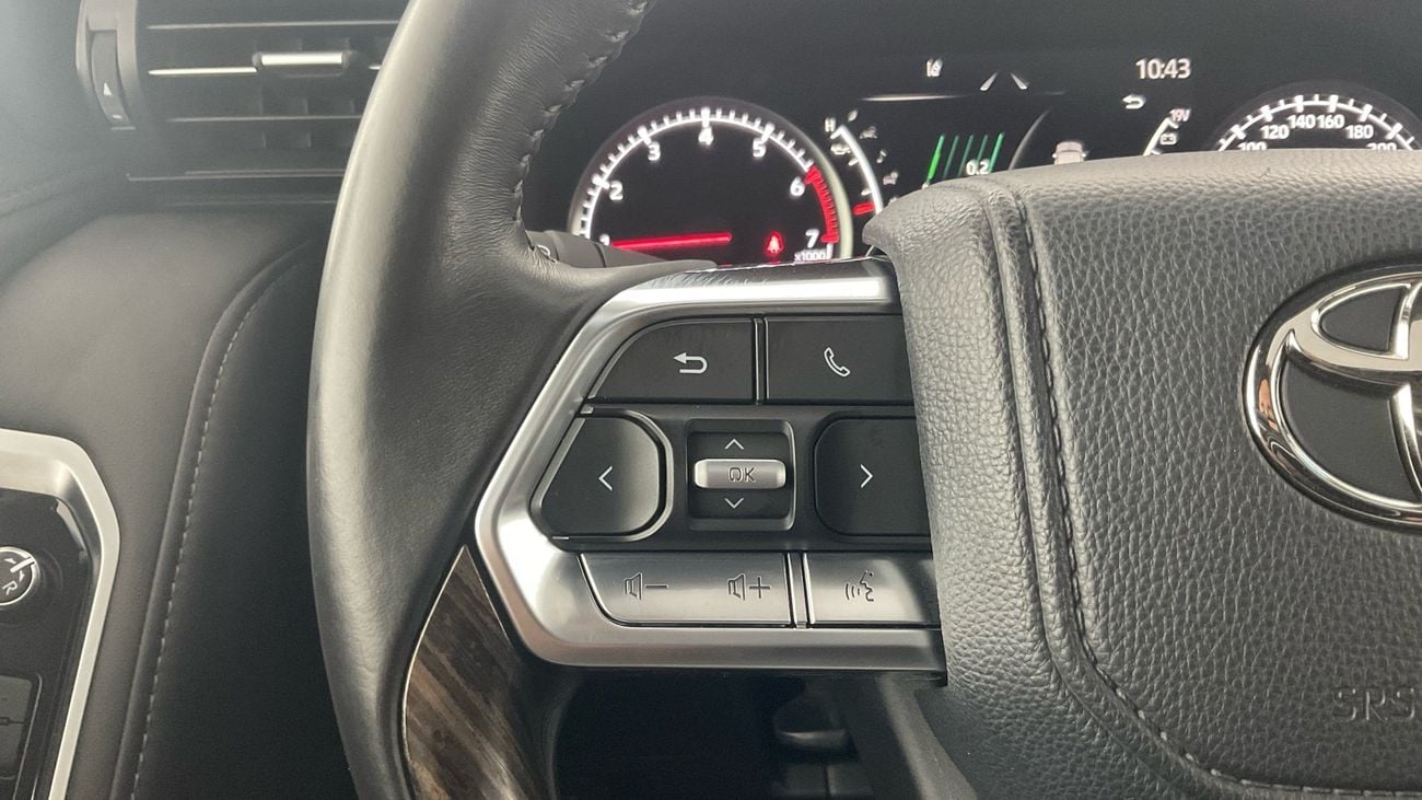 تويوتا لاند كروزر VXR | upto AED 20,000 Ramadan Discount | شامل الضمان | 0 ﺪﻔﻋﺓ ﺃﻮﻟﻯ