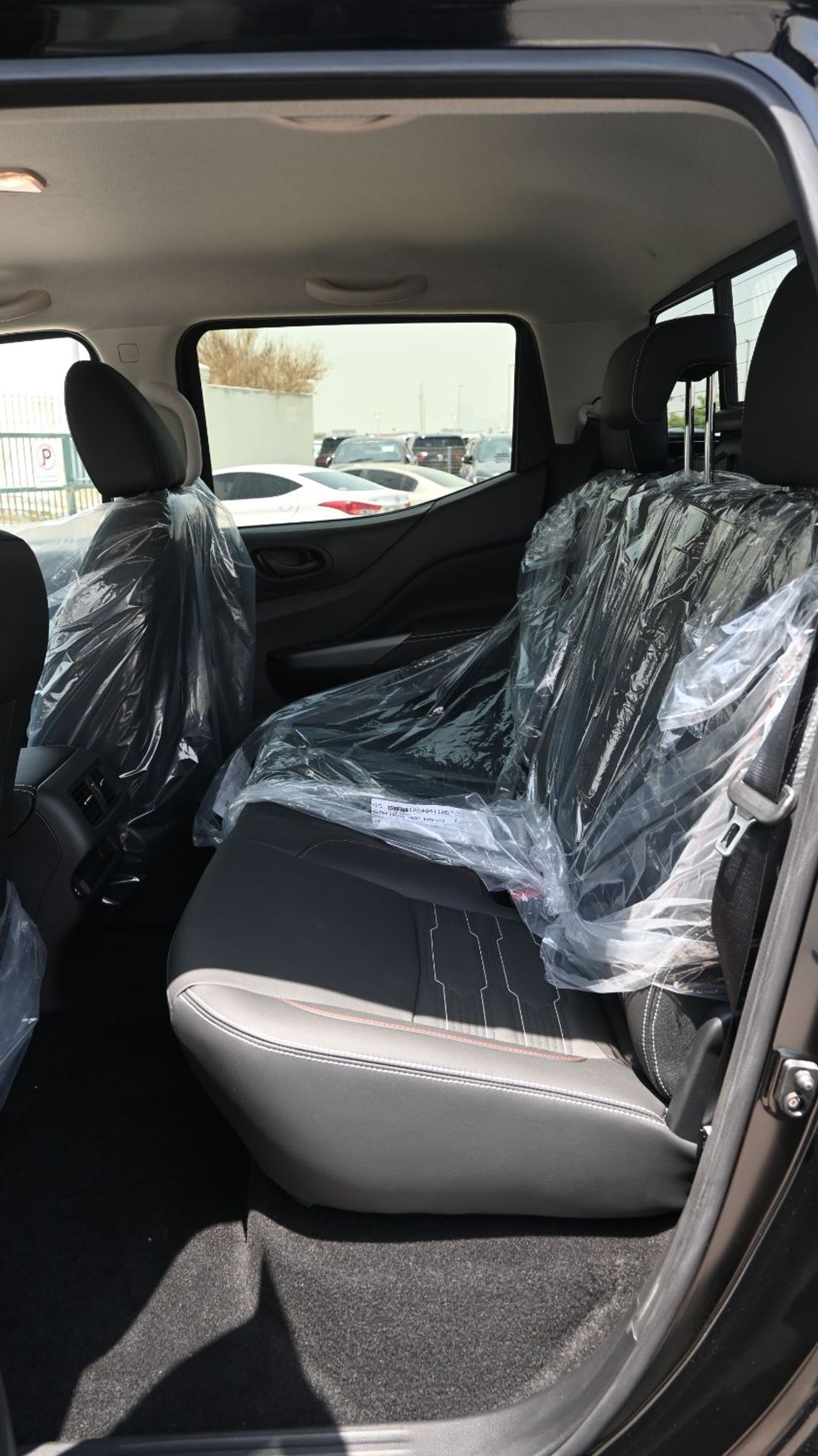 نيسان نافارا AVAILABLE COLOURS : WHITE/SILVER/BLACK/TECNO GRAY/WARRIER GRAY