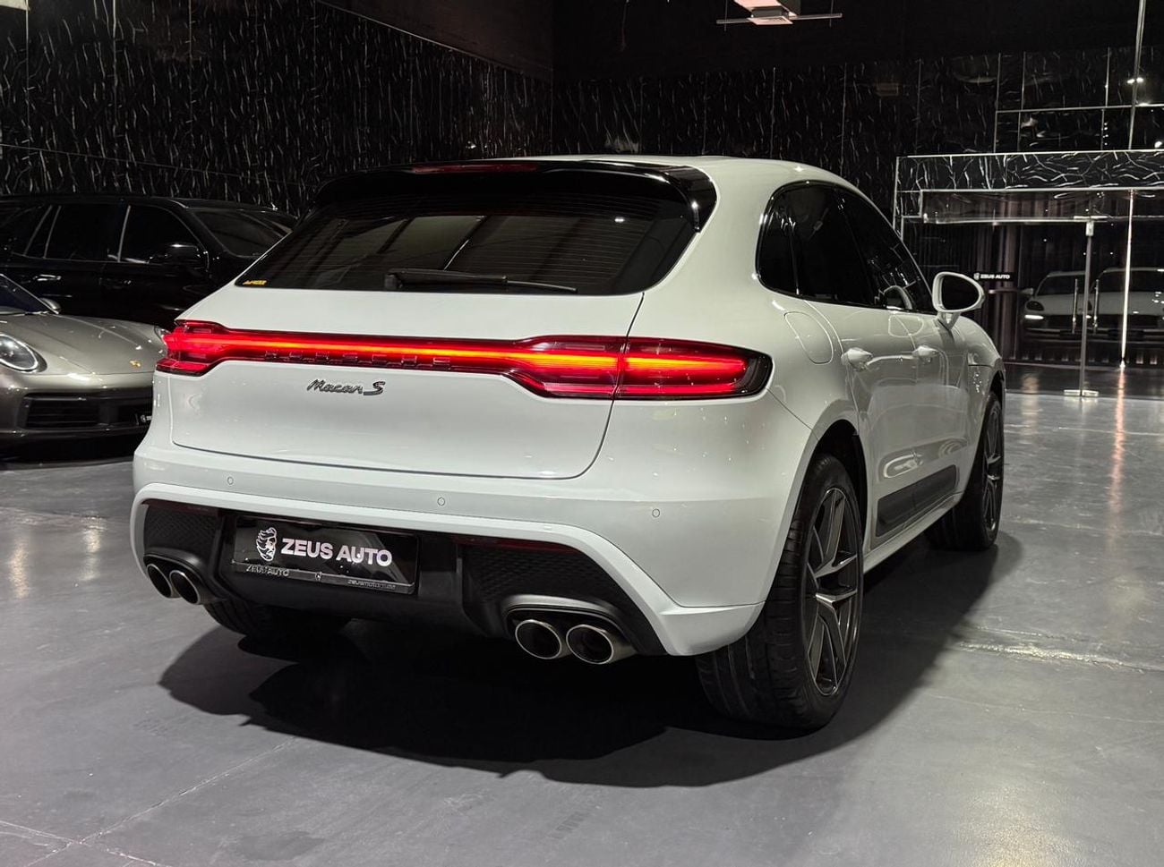Porsche Macan S 2.9L (375 HP)