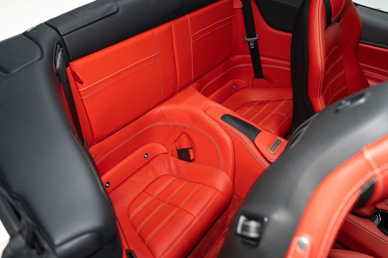 Ferrari California T Handling Speciale 3.9L VERY LOW MILEAGE | 2016 FERRARI CALIFORNIA T | HANDLING SPECIALE | CARBON LED