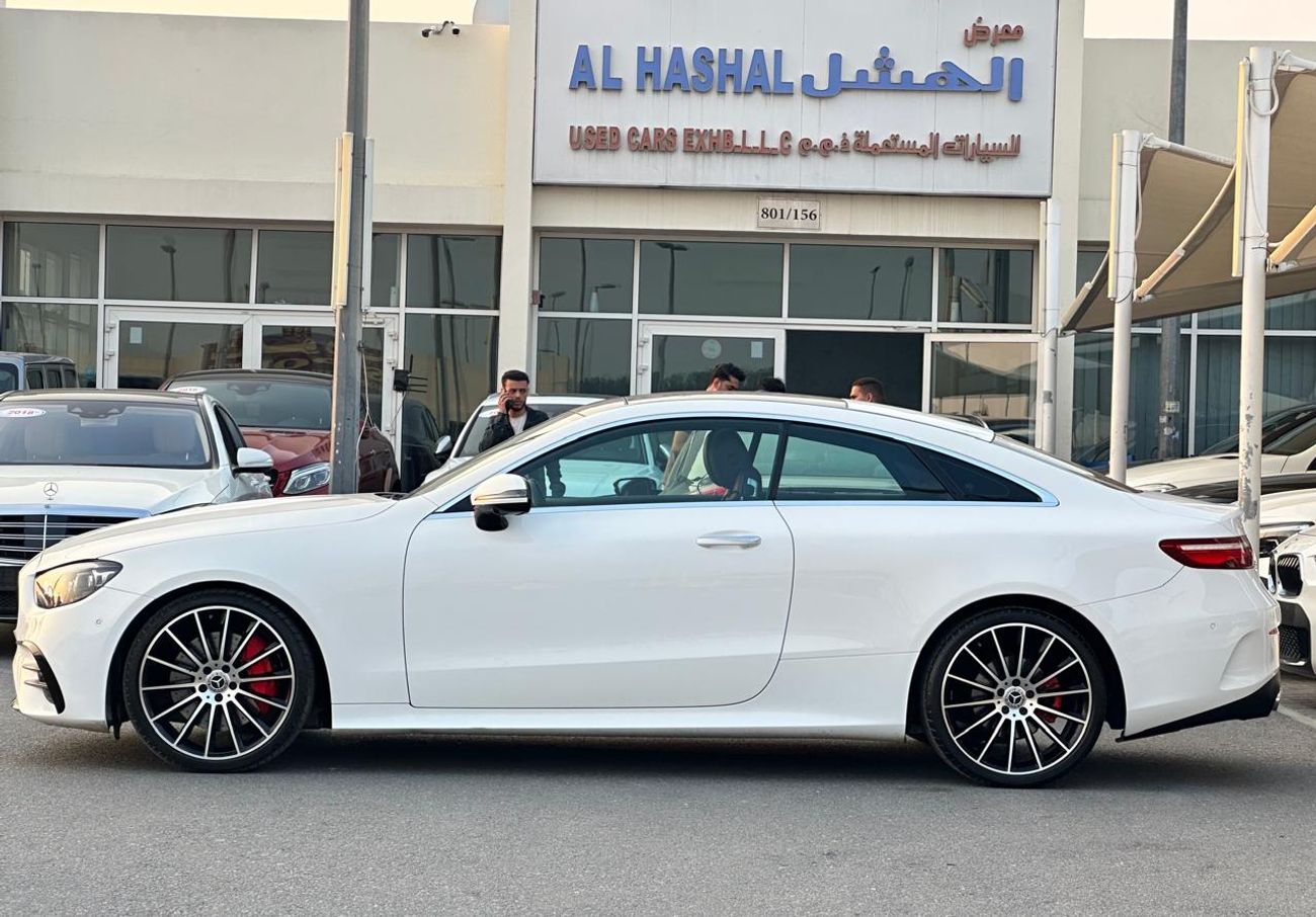 مرسيدس بنز E300 كوبي Mercedes E300_GCC_2019_Excellent Condition _Full option