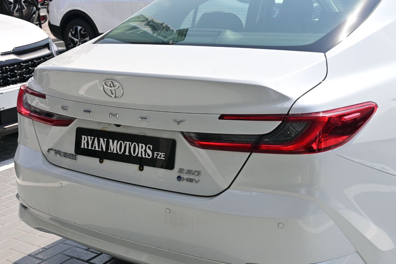 Toyota Camry Toyota Camry Premium 2.5L Hybrid Chinese, Model 2025, Color White
