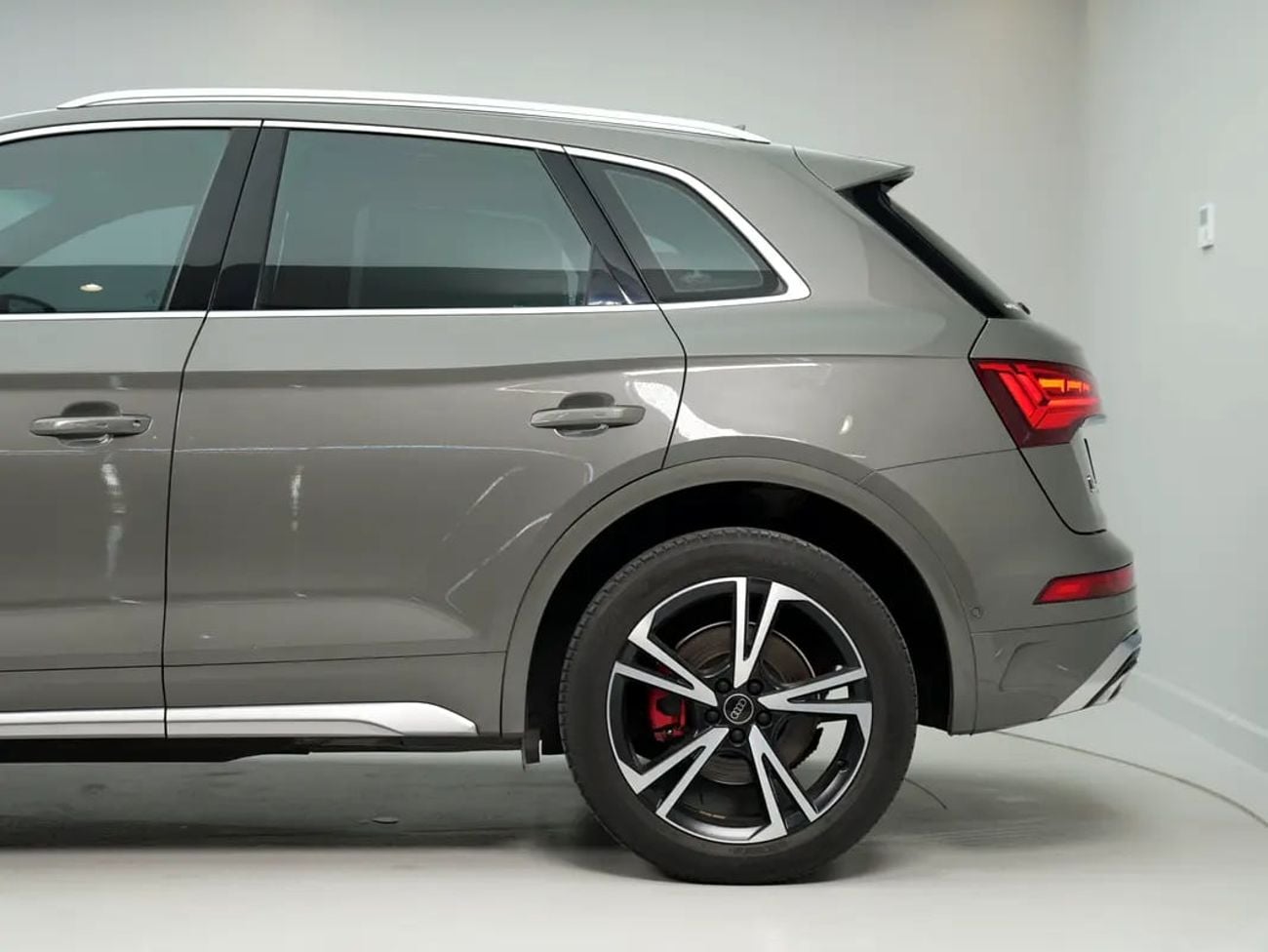 Audi Q5 45 TFSI PROGRESS GCC specs, Low Mileage S line quattro