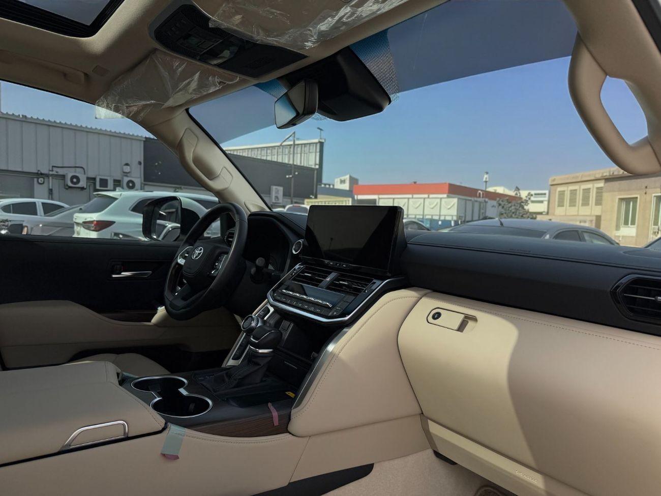 Toyota Land Cruiser GXR 3.5L TOYOTA LAND CRUISER GXR TWIN TURBO | 3.5L V6 – 409 BHP | 2025 | GCC SPECS | AED 4,960 PER M