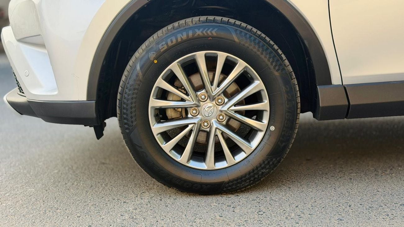 Toyota RAV4 AWD | BACK CAMERA | 2.5L PETROL ENGINE | AUTOMATIC TRANSMISSION | 2018 | RHD