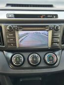 Toyota RAV4 2017 good condition leather seats