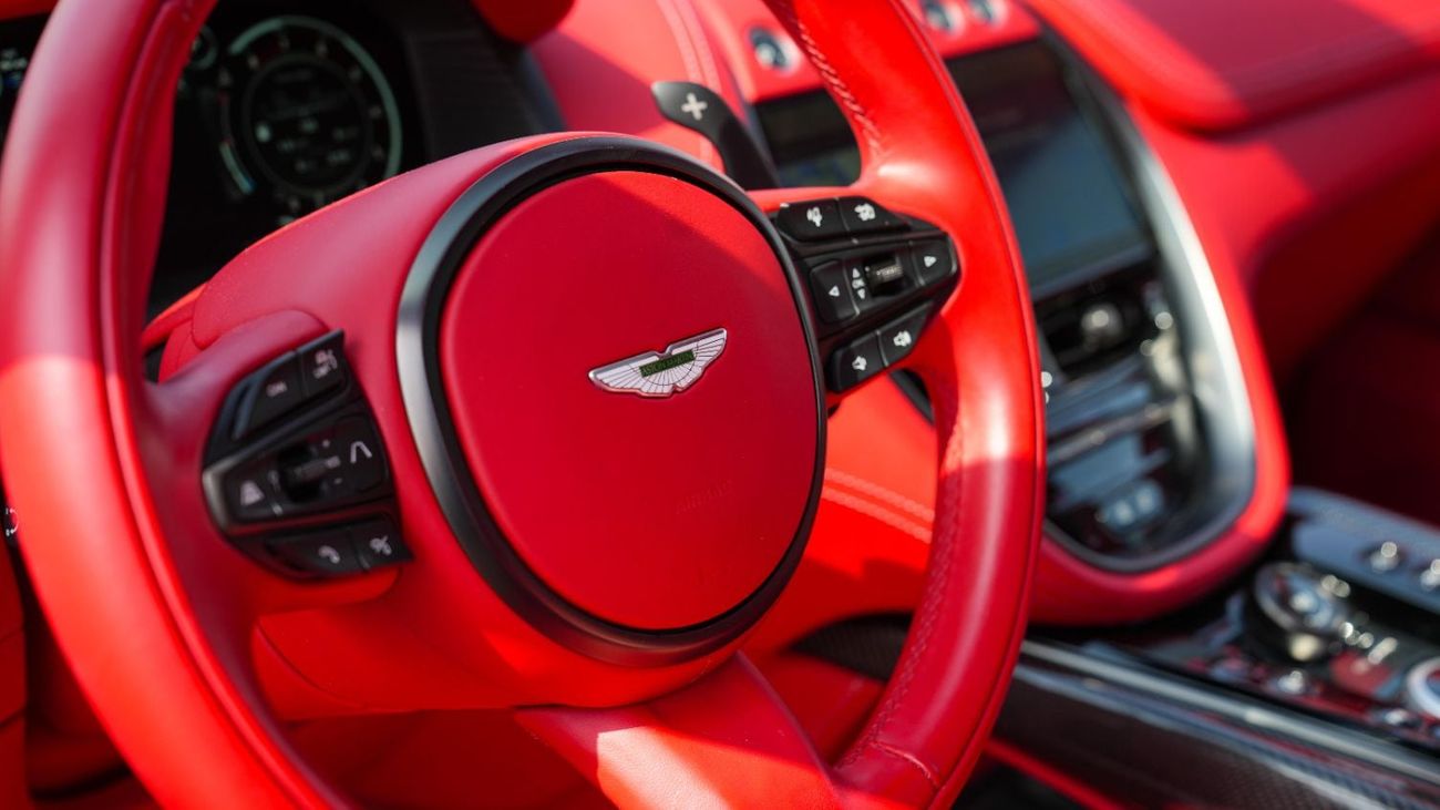 Aston Martin DBX STANDARD 707 2023!! JAPANESE SPECS