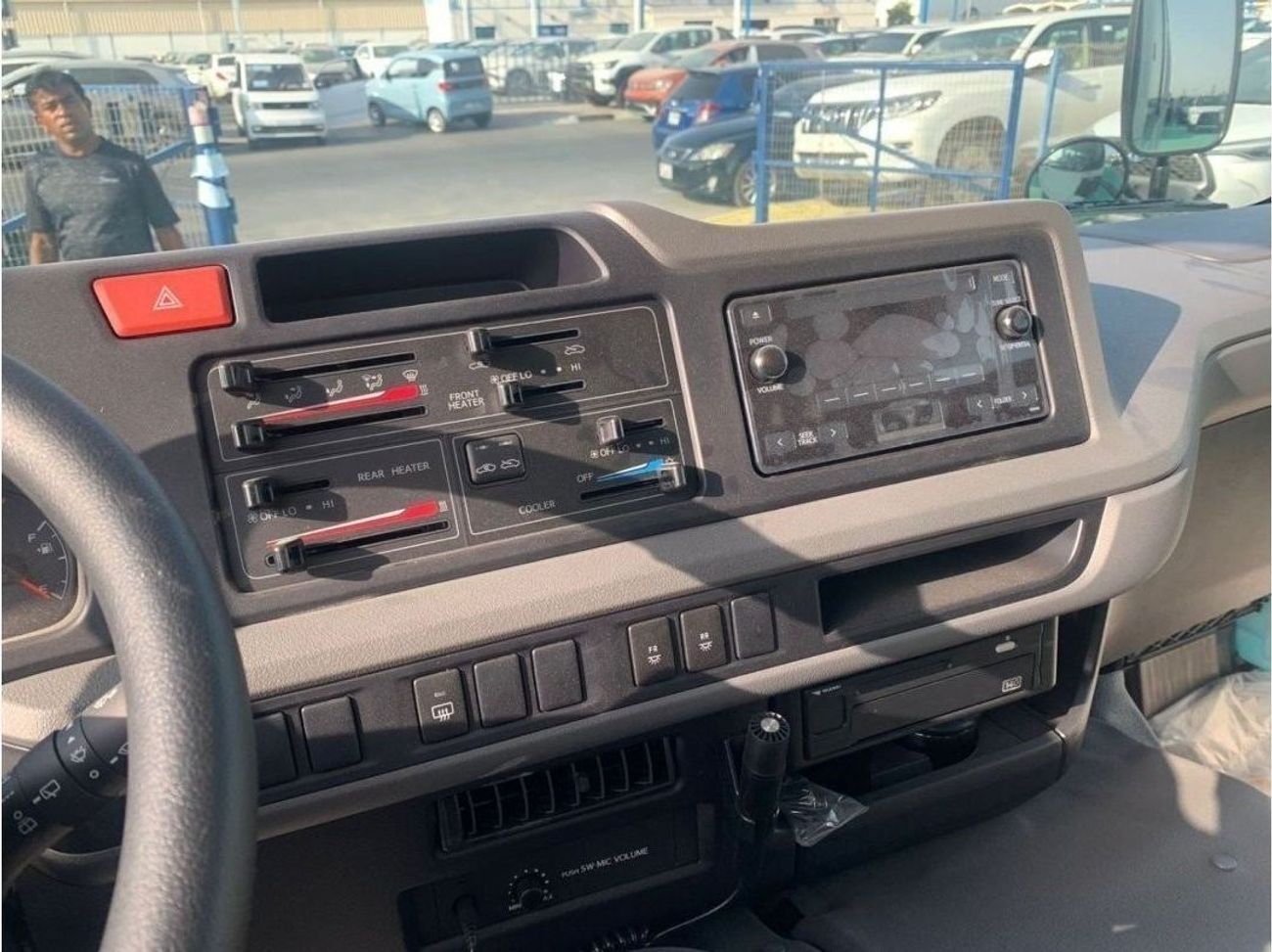 تويوتا كوستر 30 seats // diesel engine  // model 2023