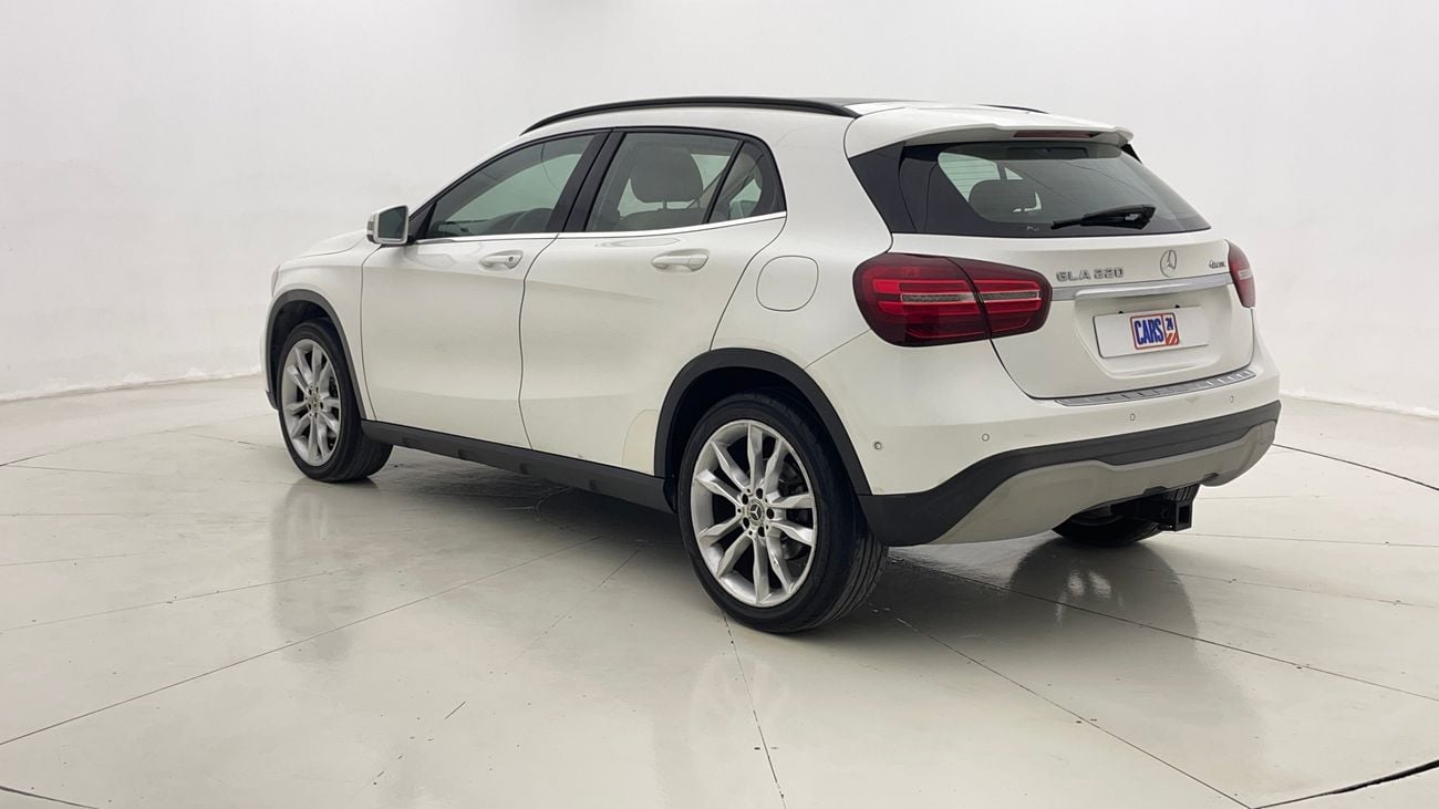 مرسيدس بنز GLA 220 PREMIUM 2 | بدون دفعة مقدمة | اختبار القيادة في المنزل