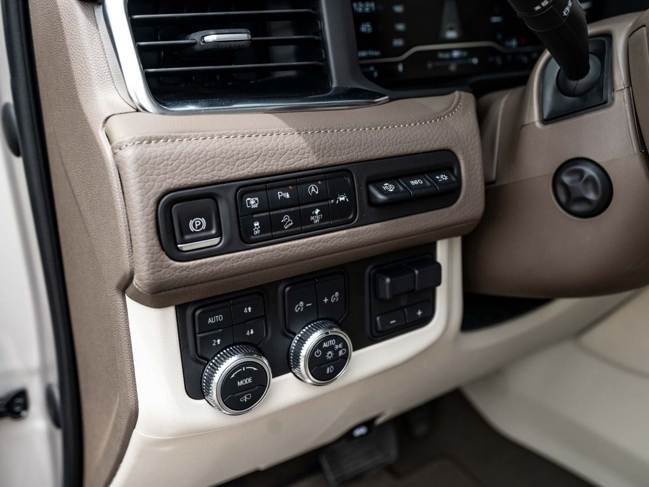 GMC Yukon DENALI, миниатюра 14