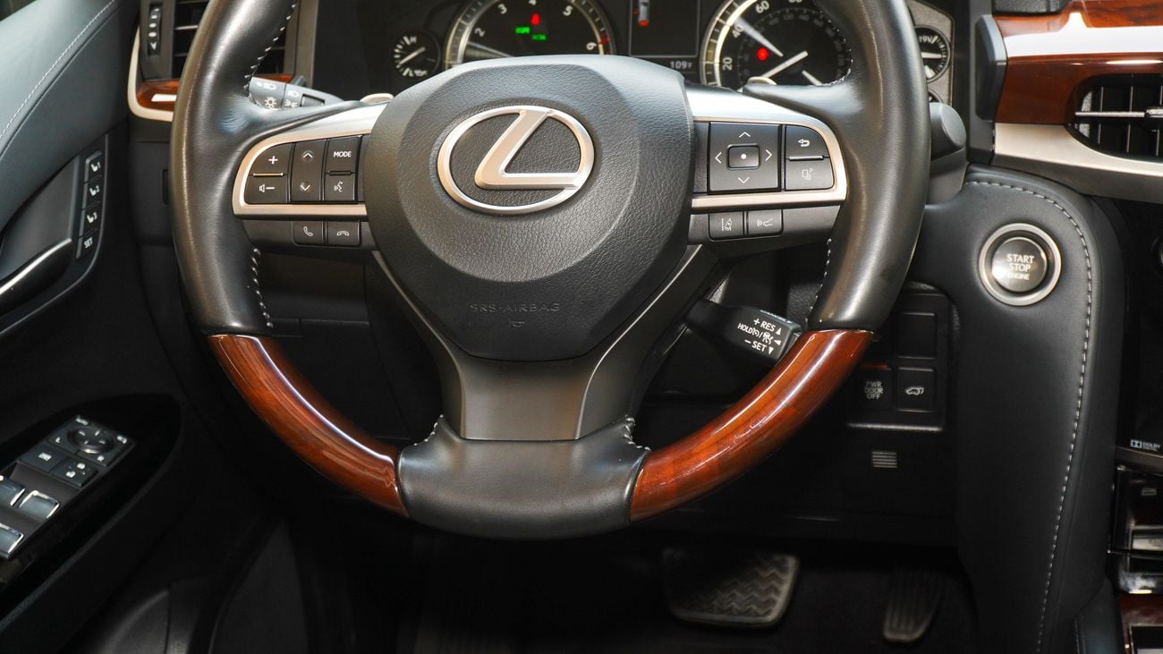 لكزس LX 570